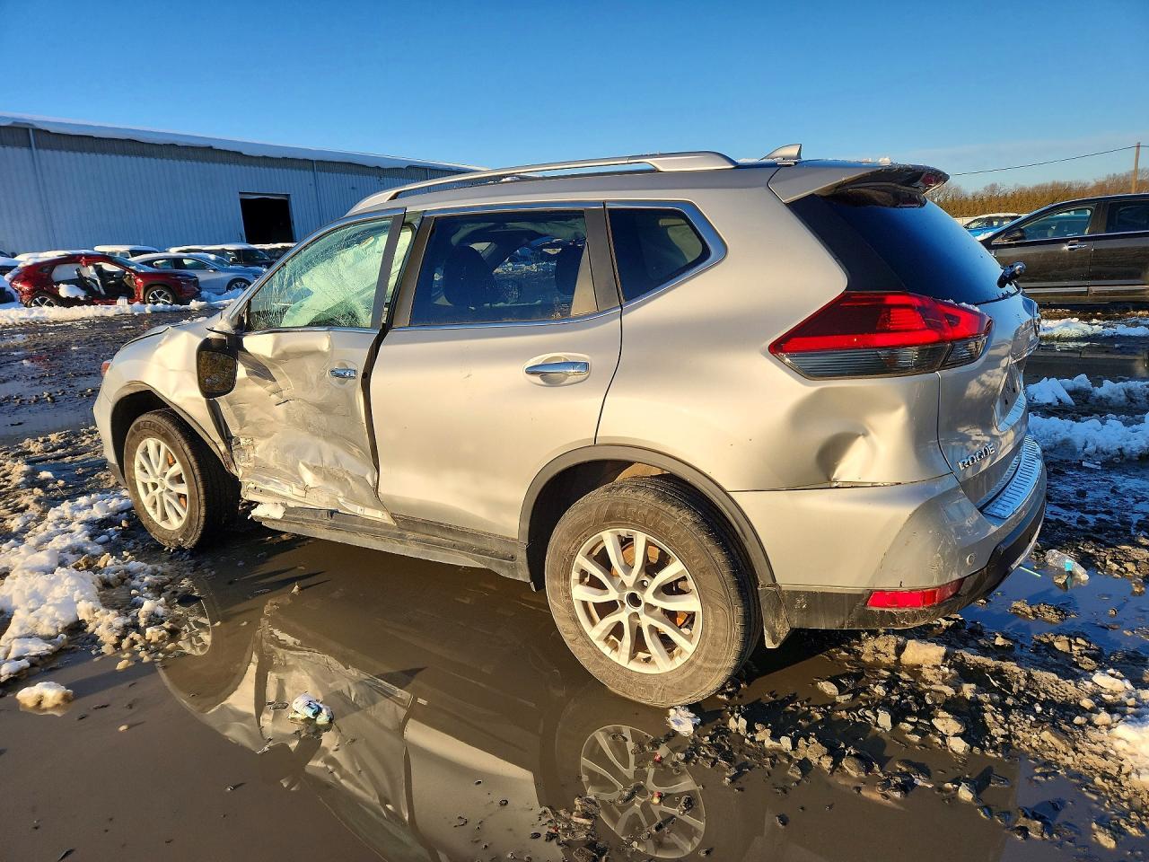 2020 Nissan Rogue Sv - zdjęcie 2