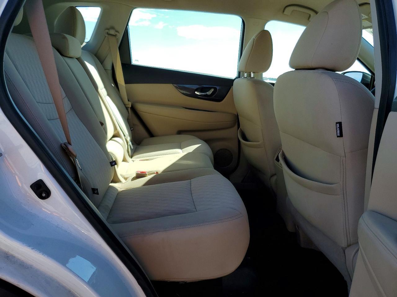 2017 Nissan Rogue S - zdjęcie 10