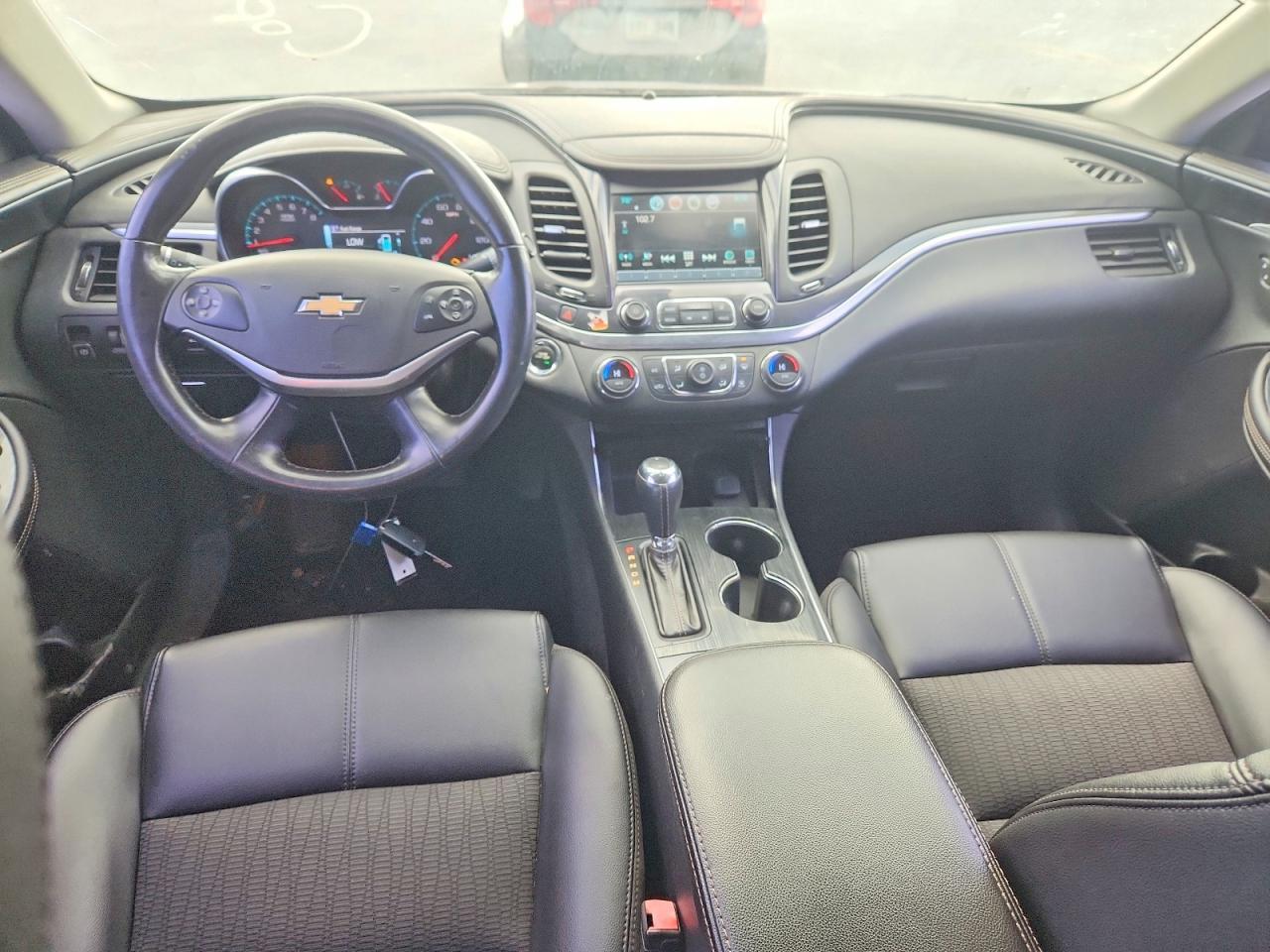 2019 Chevrolet Impala Lt - zdjęcie 8