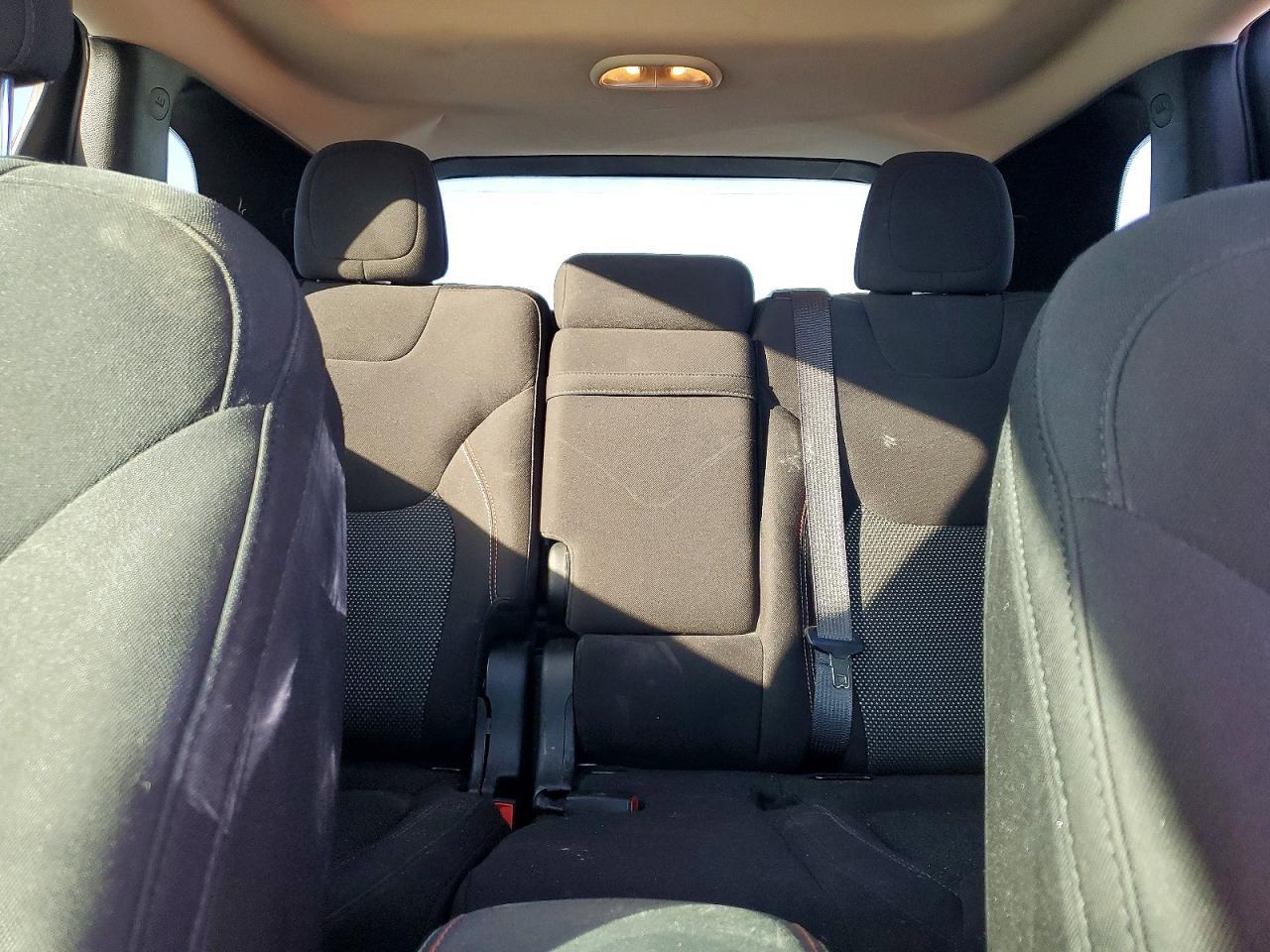 2017 Jeep Cherokee Latitude - zdjęcie 10