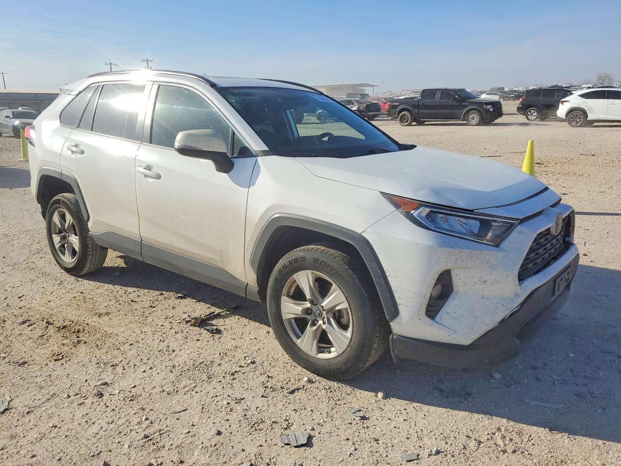 2019 Toyota Rav4 Xle - zdjęcie 4