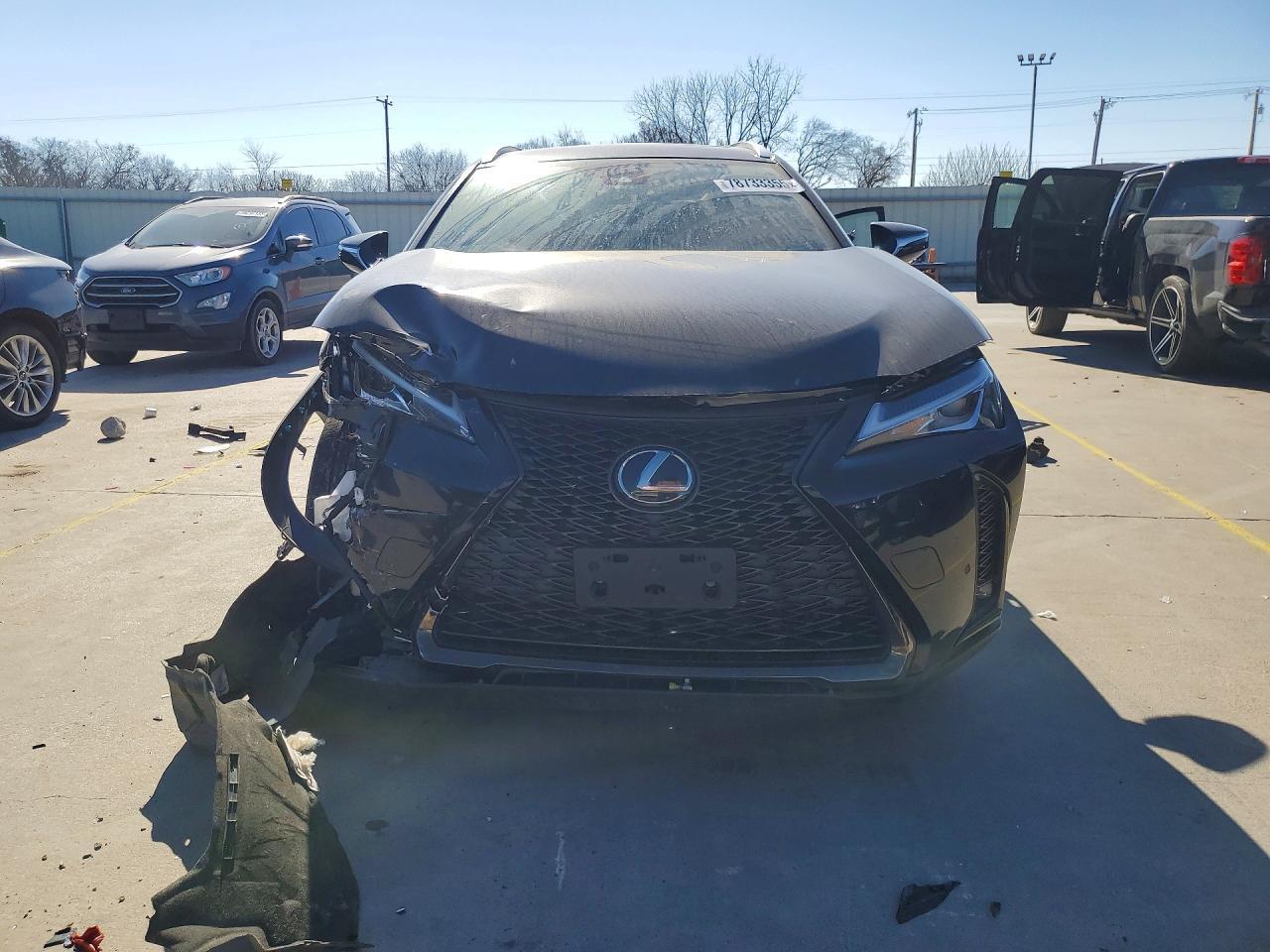 2021 Lexus Ux 200 - zdjęcie 5