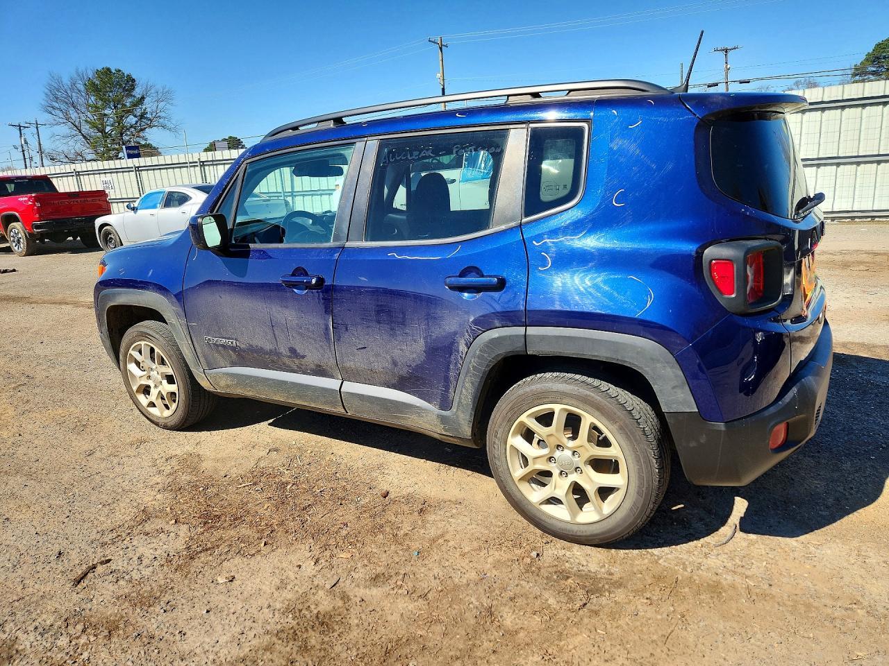 2018 Jeep Renegade Latitude - zdjęcie 2