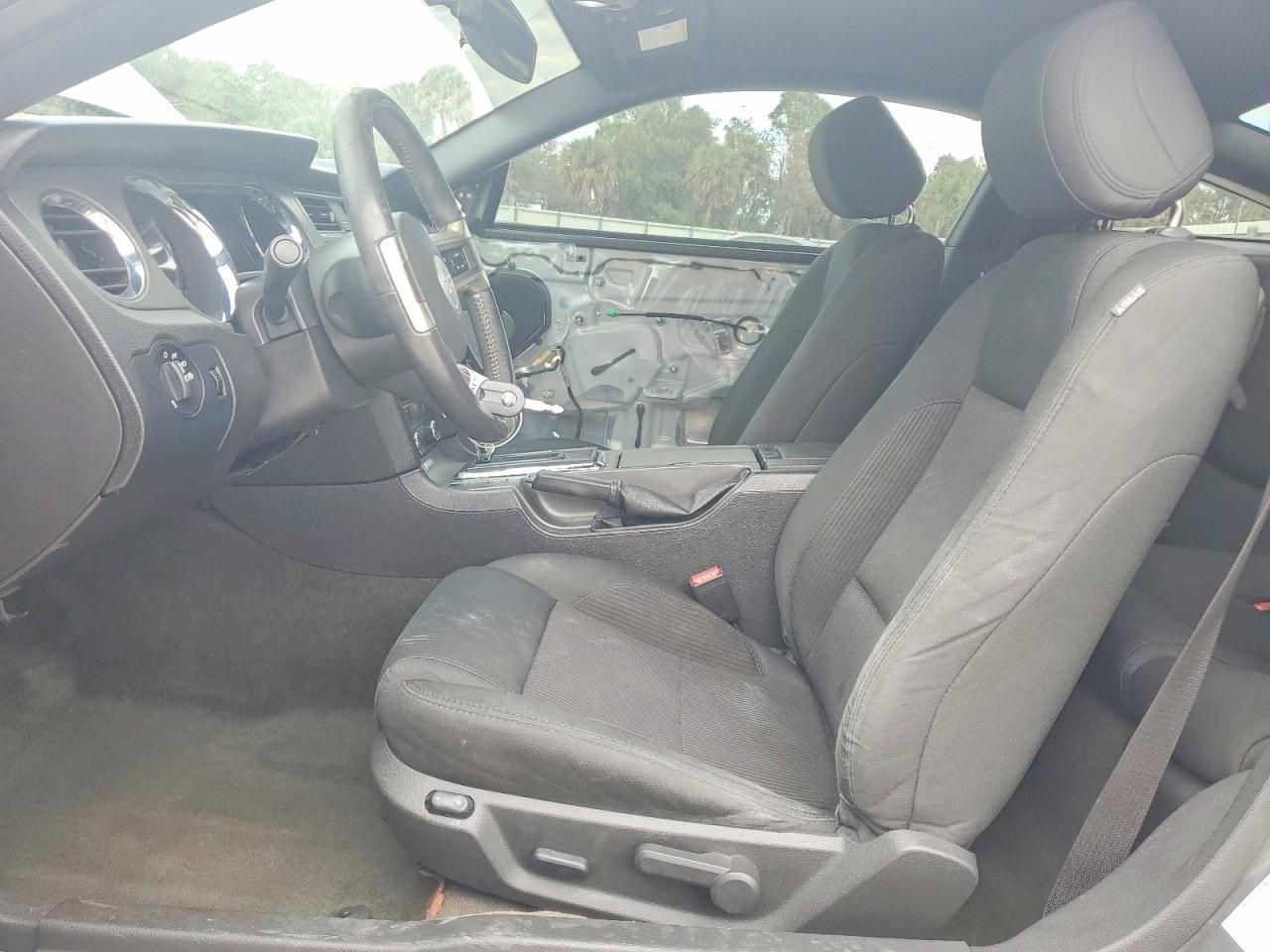 2014 Ford Mustang - zdjęcie 7