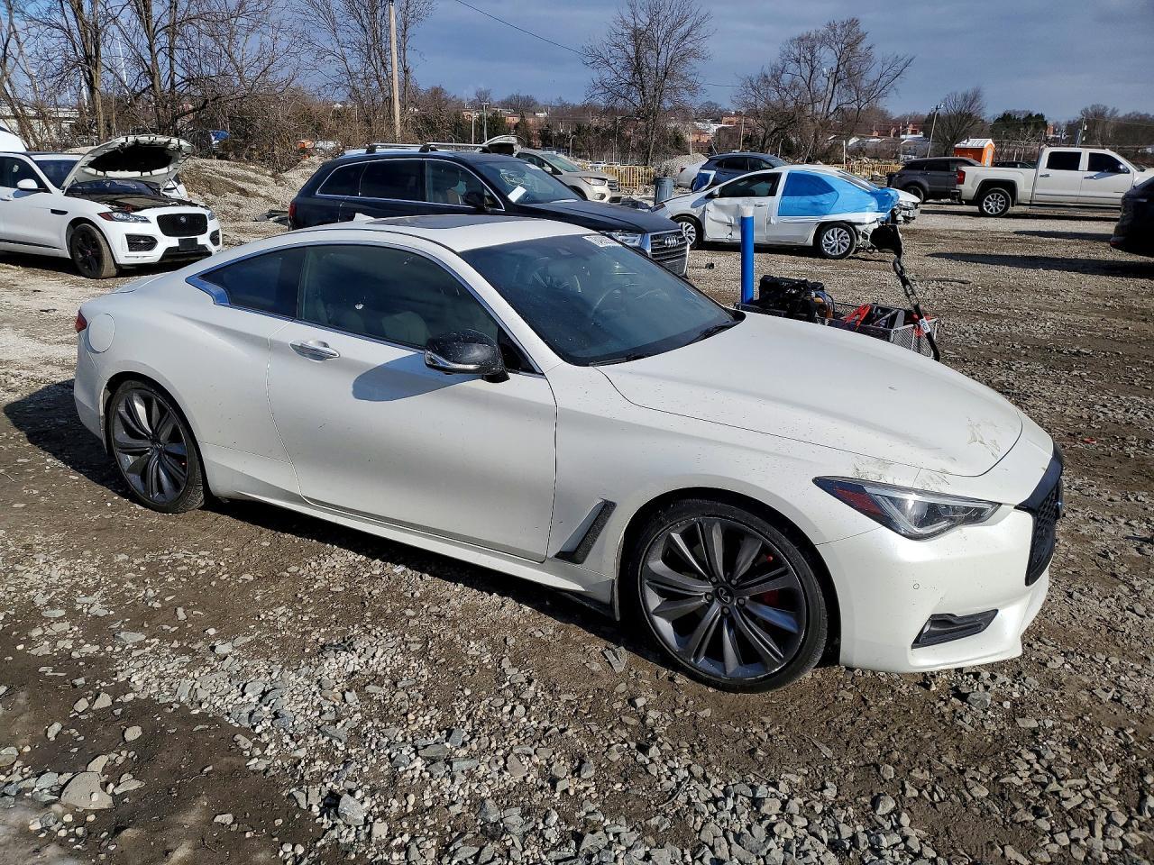 2021 Infiniti Q60 Red Sport 400 - zdjęcie 4