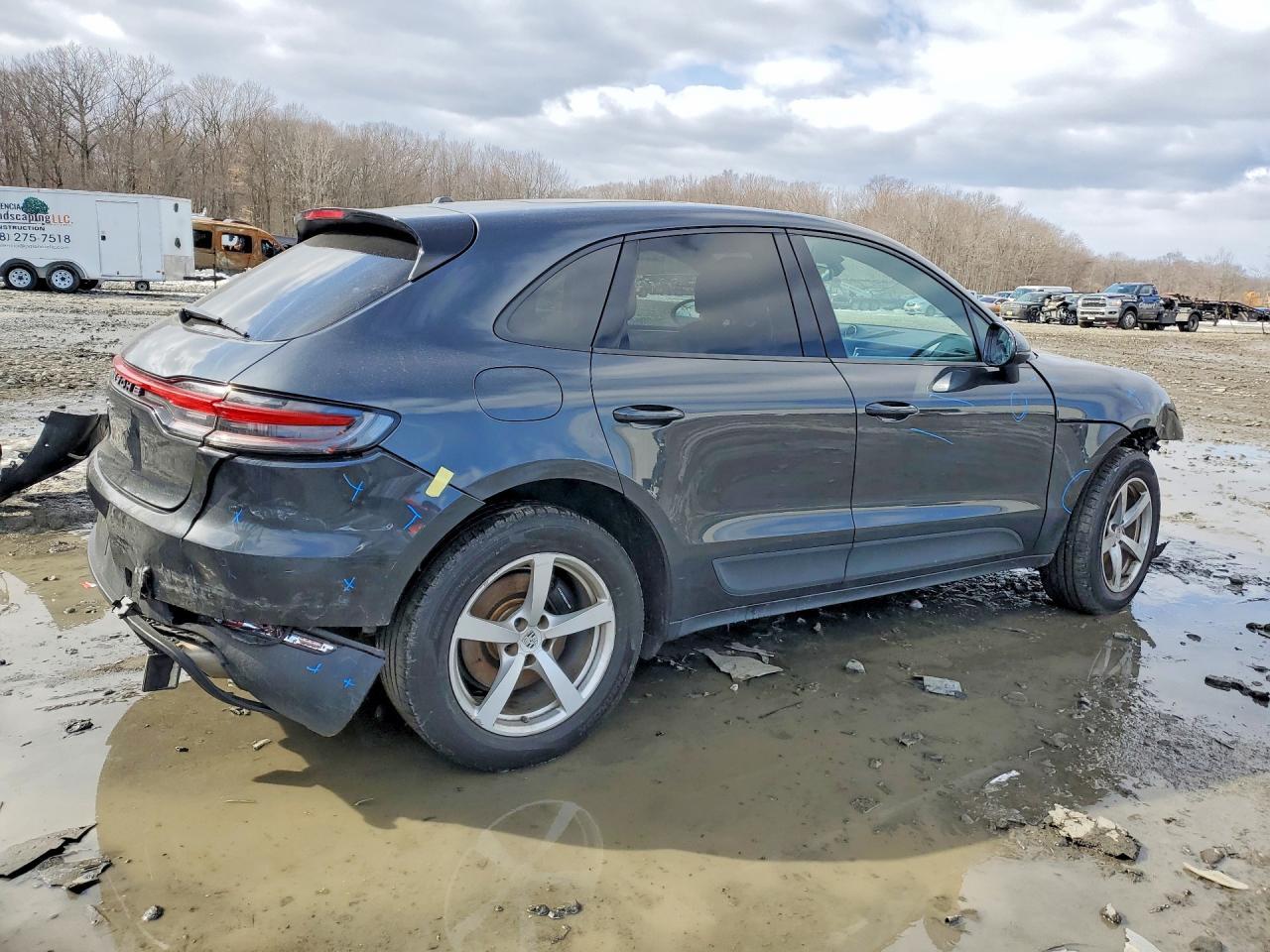 2021 Porsche Macan - zdjęcie 3