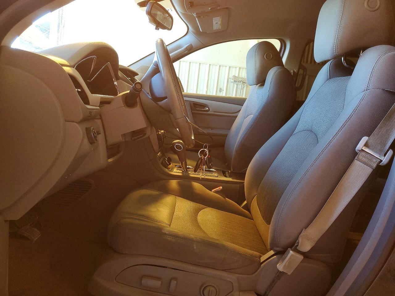 2017 Chev Traverse - zdjęcie 7