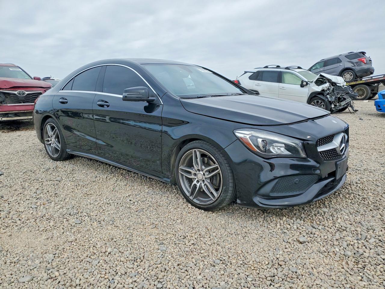 2017 Mercedes-Benz Cla 250 4Matic - zdjęcie 4