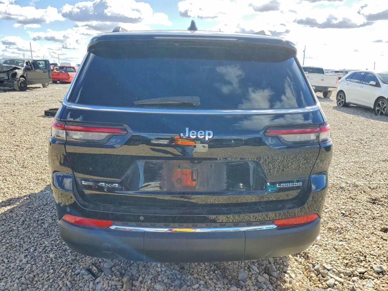 2023 Jeep Grand Cherokee L Laredo - zdjęcie 6