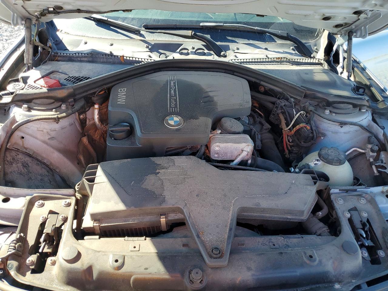 2013 BMW 320 I - zdjęcie 11