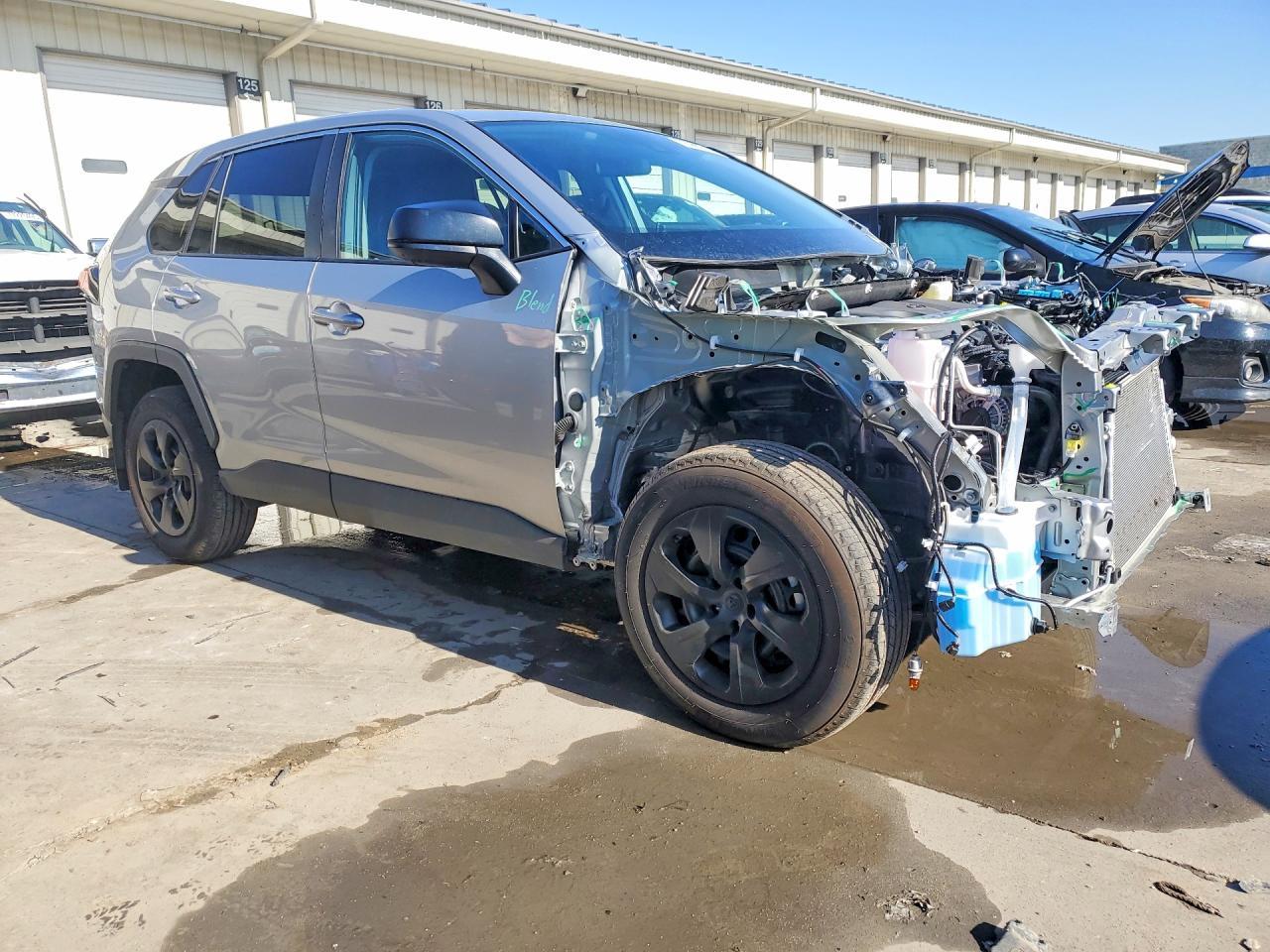 2025 Toyota Rav4 Le - zdjęcie 4