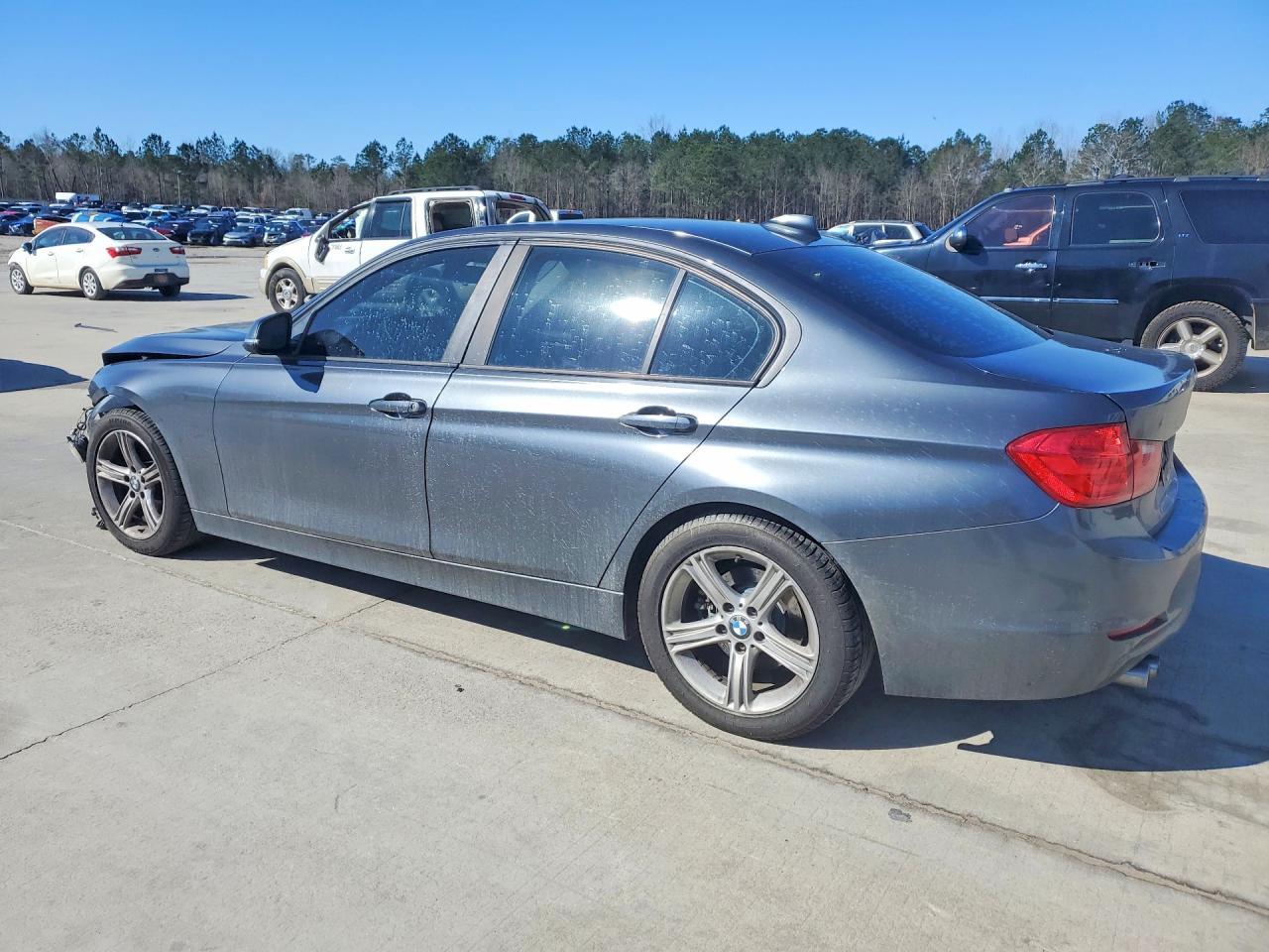 BMW Seria 3 - zdjęcie 2