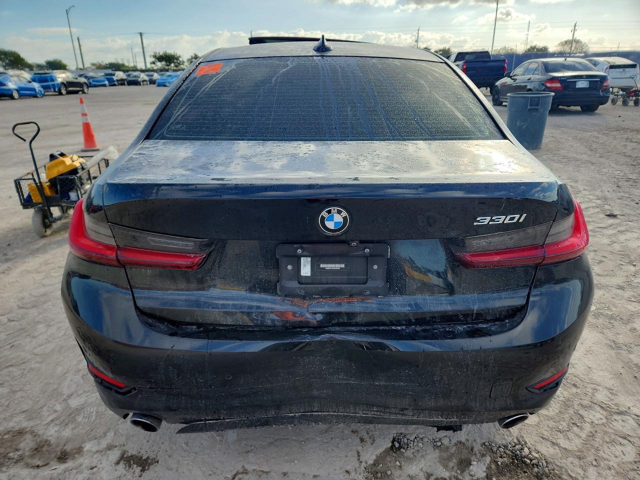 2022 BMW 330I - zdjęcie 6