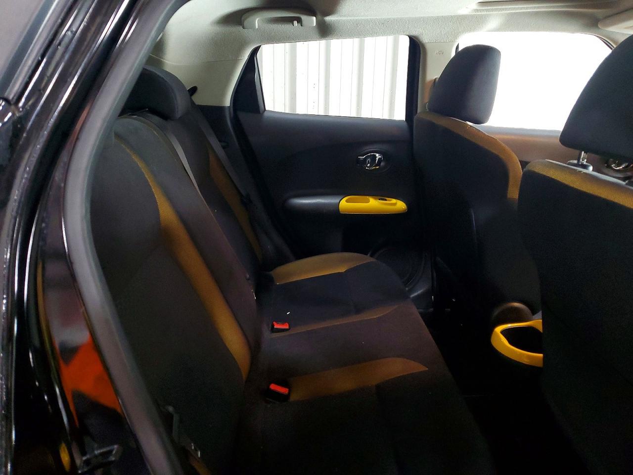 2016 Nissan Juke S - zdjęcie 10