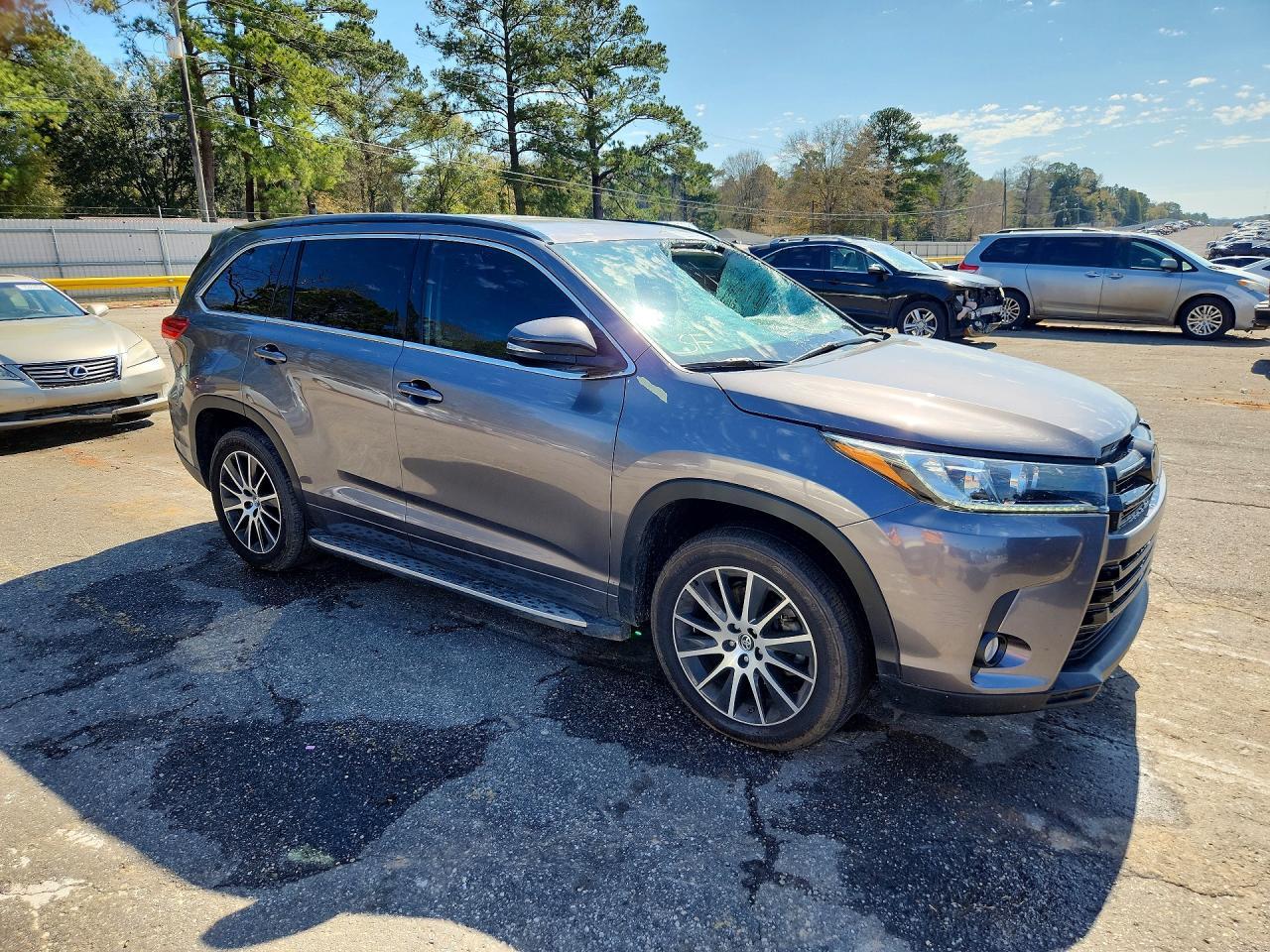 2018 Toyota Highlander Se - zdjęcie 4