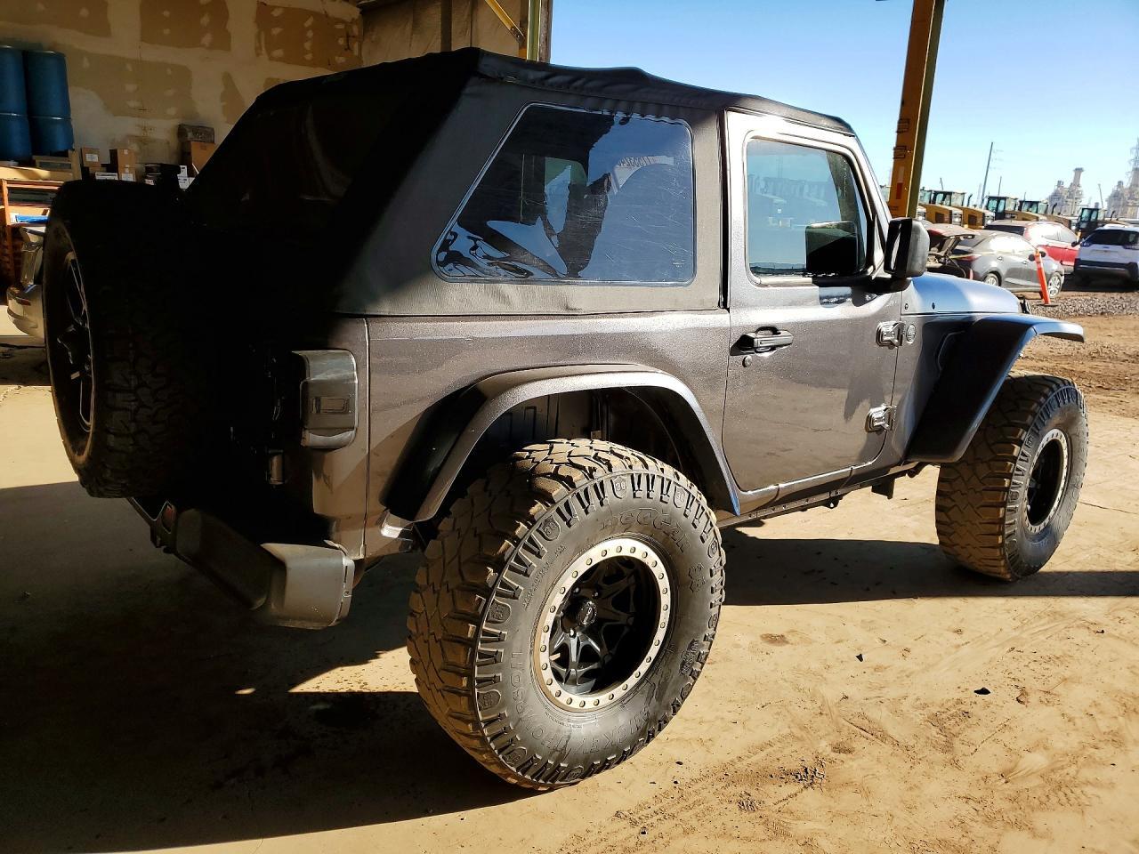 2024 Jeep Wrangler - zdjęcie 3