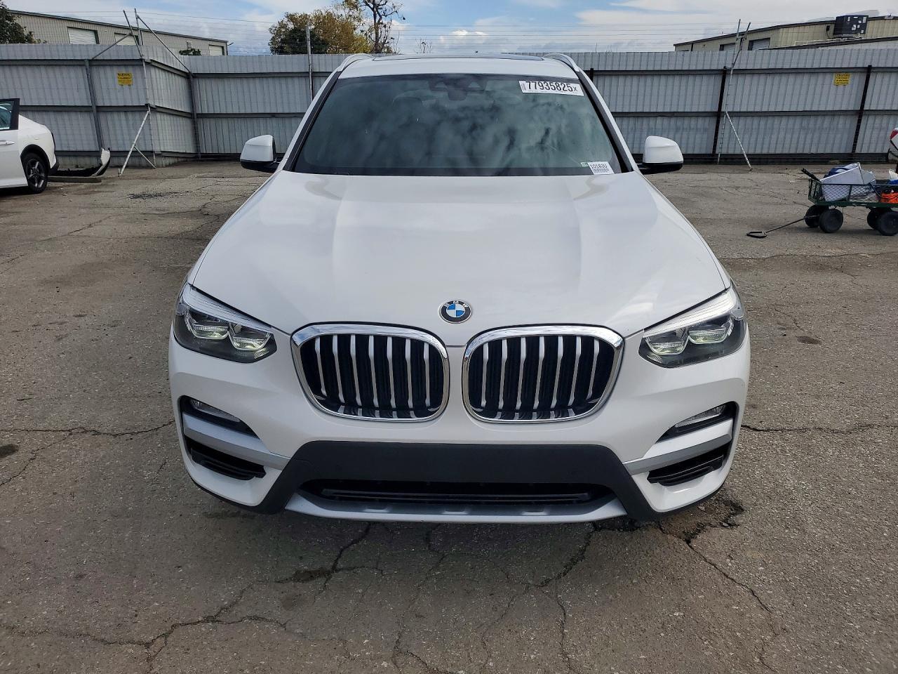 2019 BMW X3 Sdrive30I - zdjęcie 5
