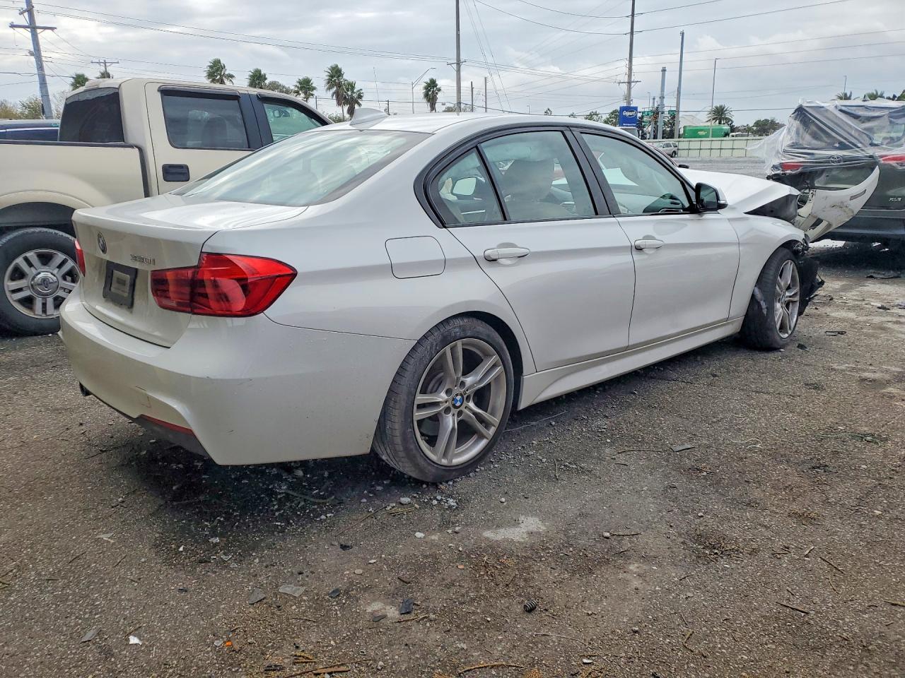 BMW Seria 3 - zdjęcie 3