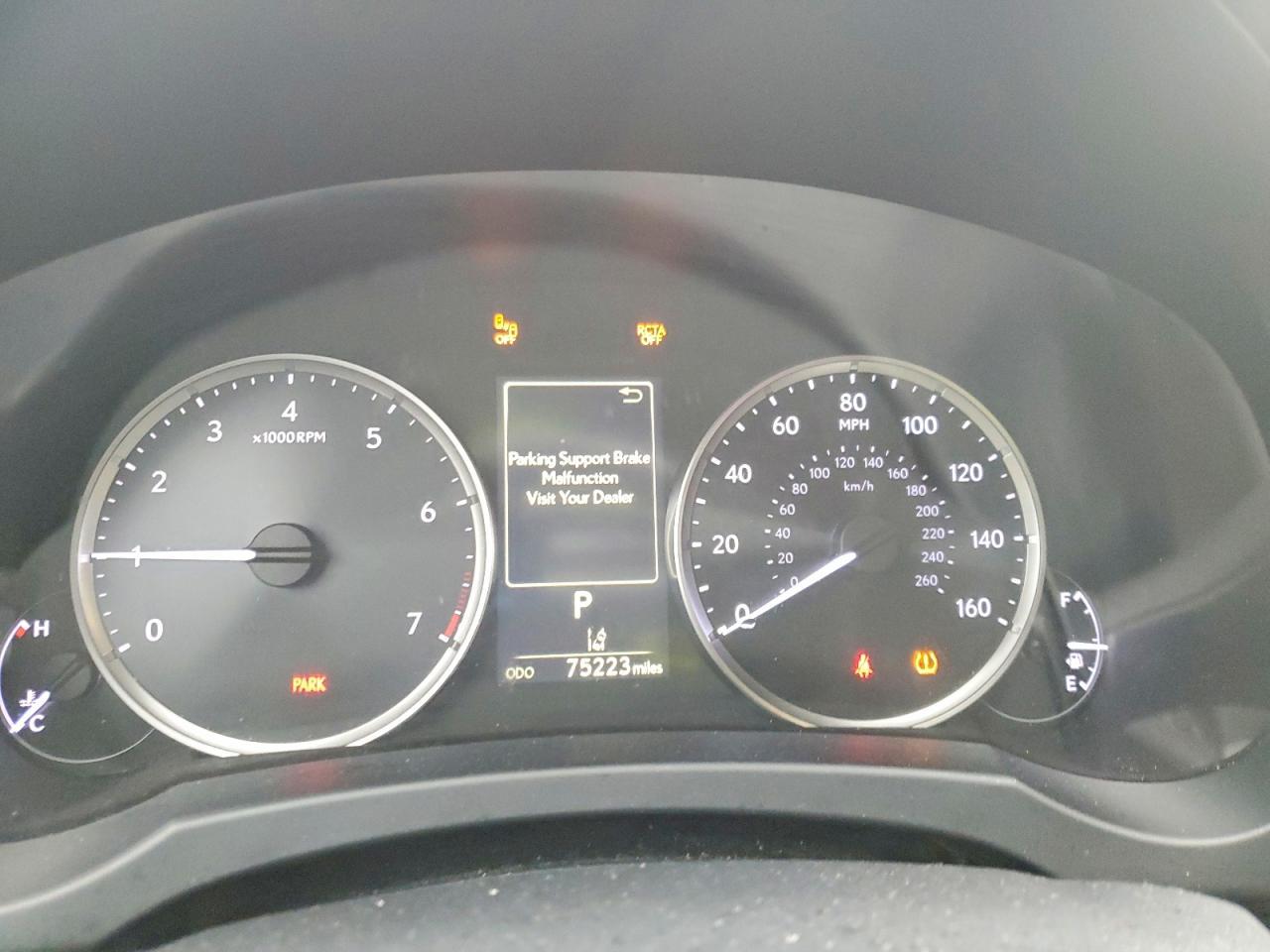 2021 Lexus Is 300 - zdjęcie 9