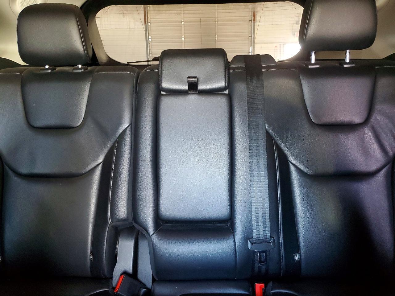 2022 Ford Edge Titanium - zdjęcie 10