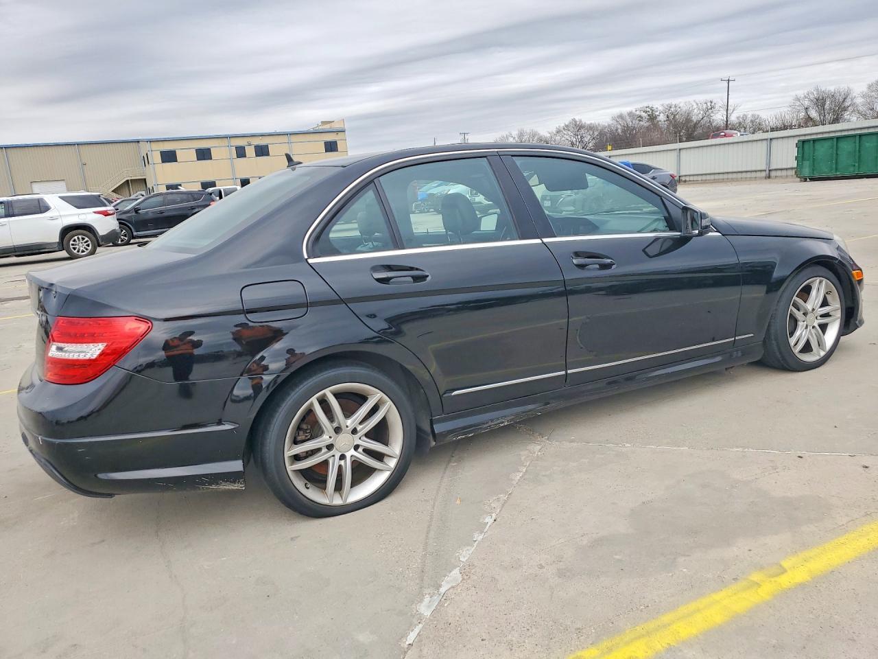 2013 Mercedes-Benz C 250 - zdjęcie 3