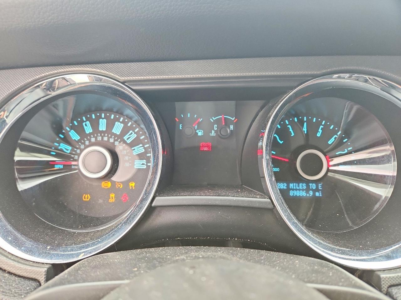 2014 Ford Mustang - zdjęcie 9