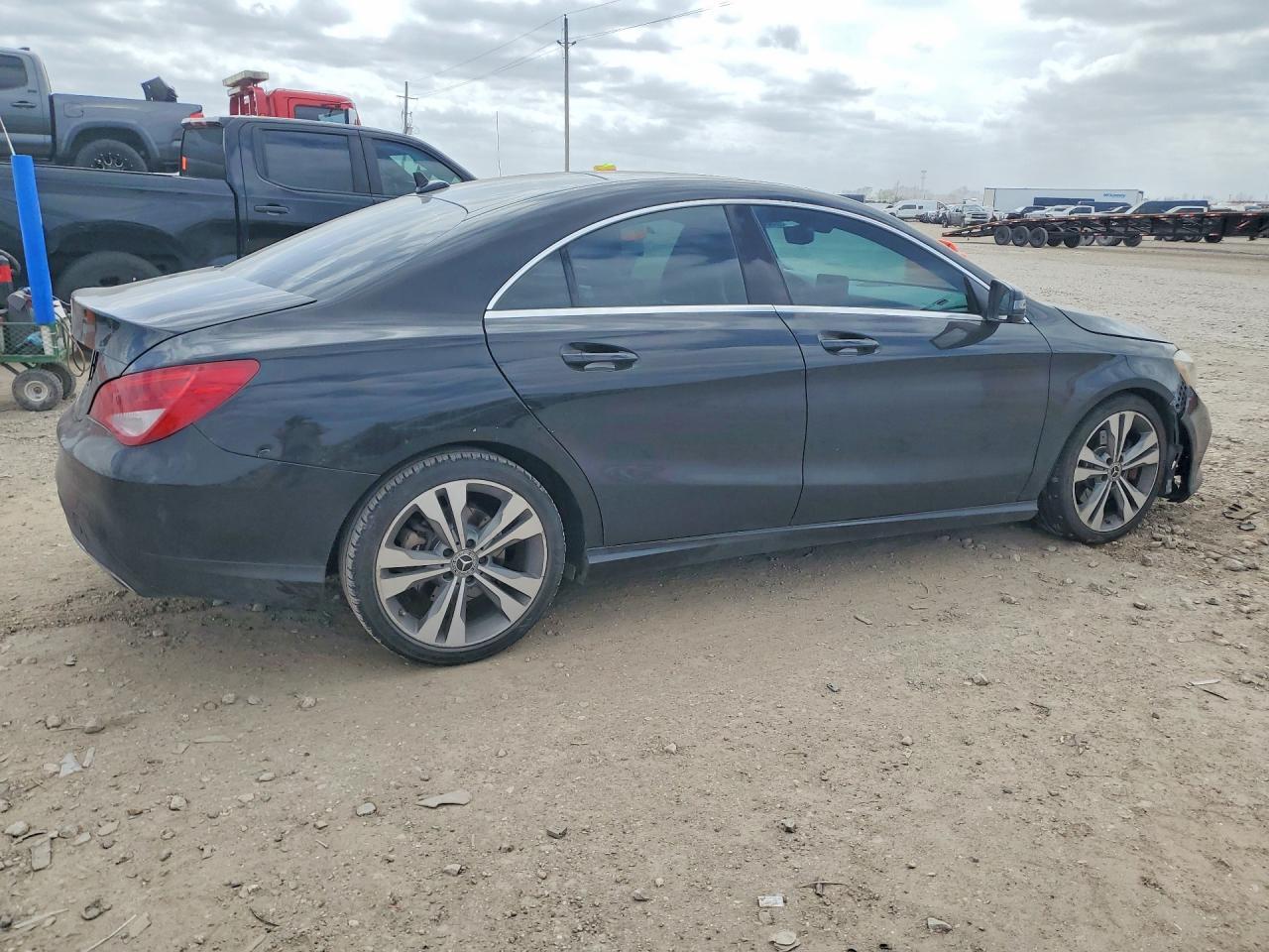 2019 Mercedes-Benz Cla 250 - zdjęcie 3