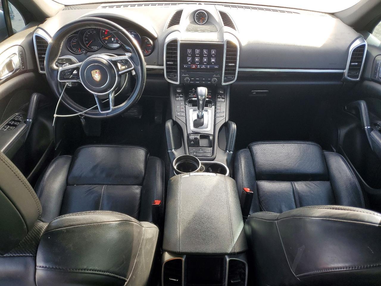 2018 Porsche Cayenne - zdjęcie 8