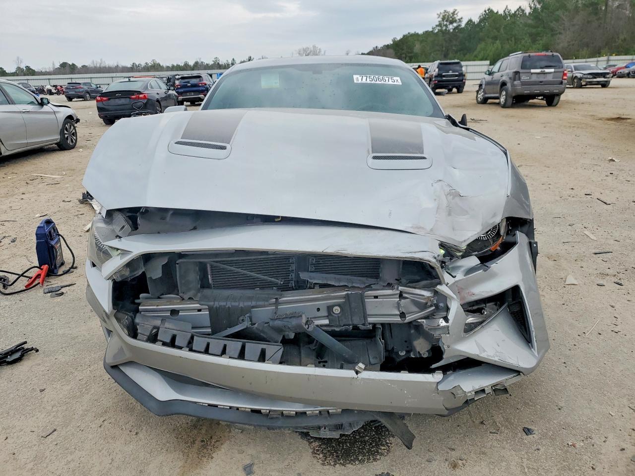 2020 Ford Mustang - zdjęcie 5