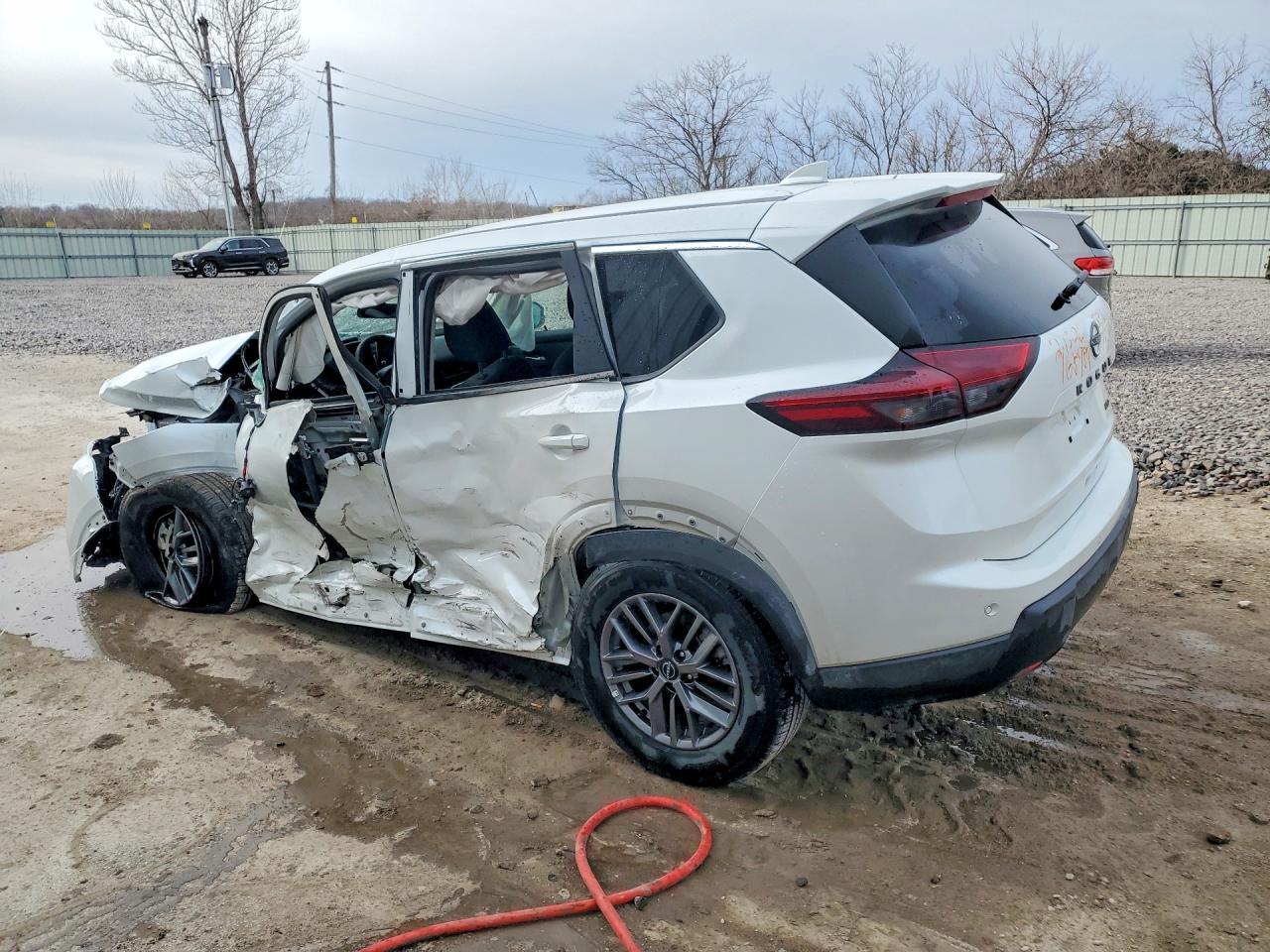 2026 Nissan Rogue Sv - zdjęcie 2