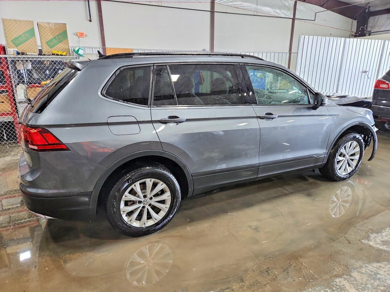 2020 Volkswagen Tiguan S - zdjęcie 3
