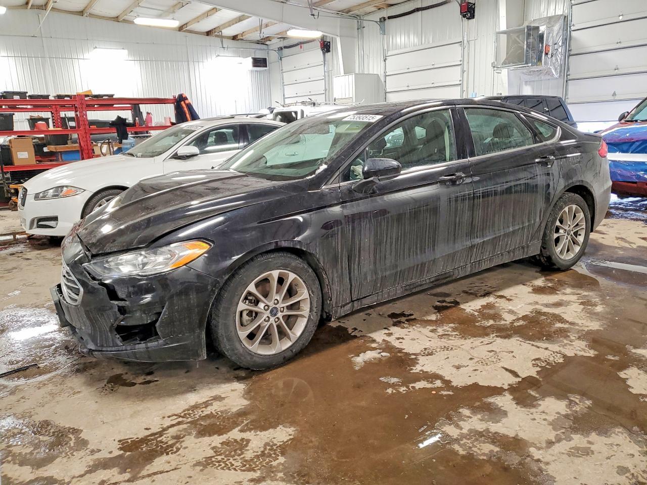 2020 Ford Fusion Se - zdjęcie główne