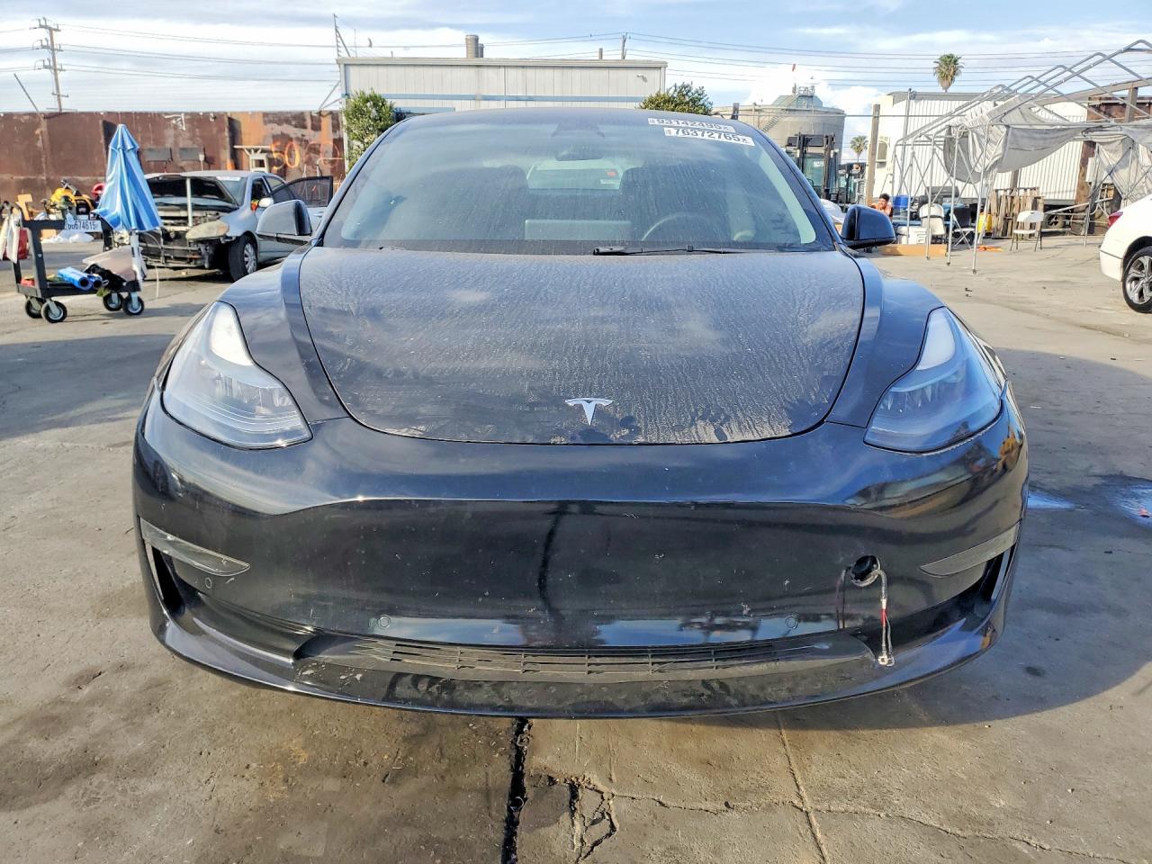 2022 Tesla Model 3 - zdjęcie 5