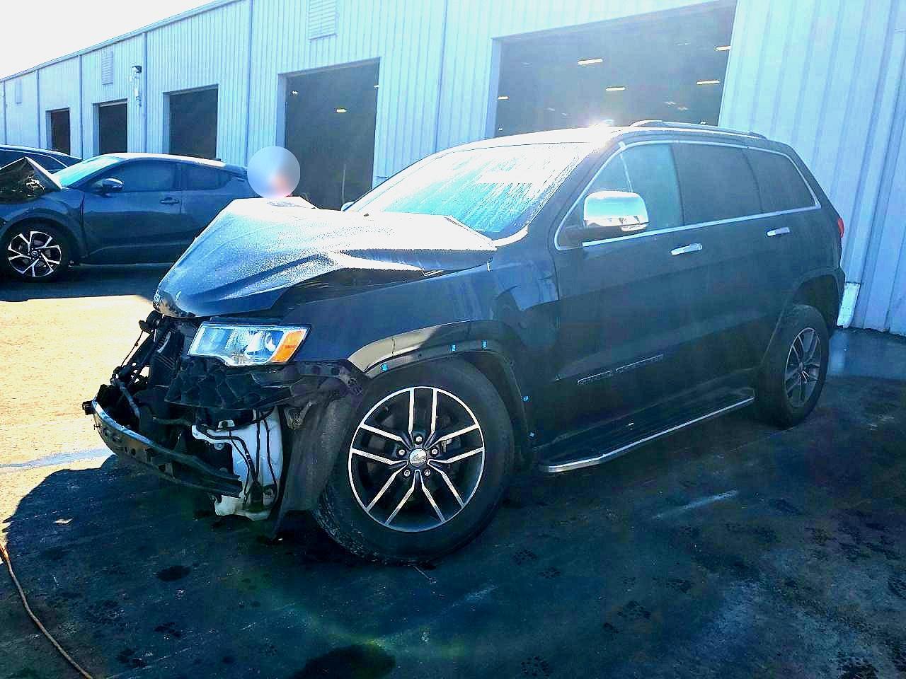2017 Jeep Grand Cherokee Limited - zdjęcie główne