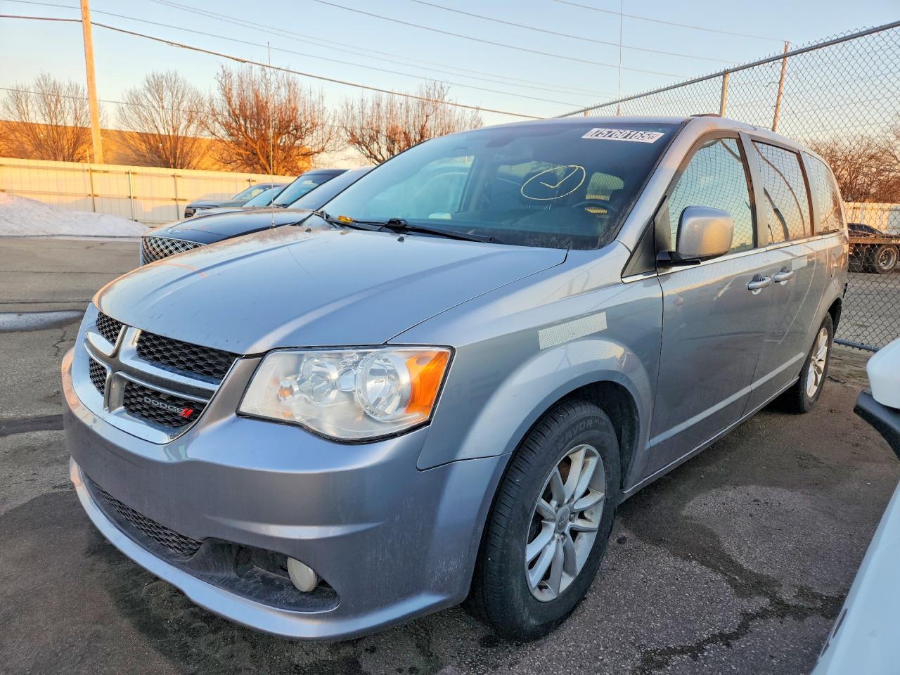 2020 Dodge Grand Caravan Sxt - zdjęcie główne
