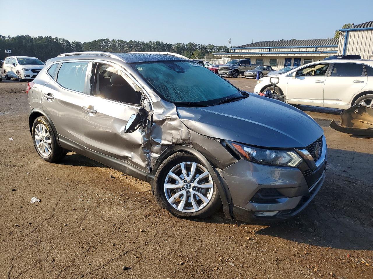 2021 Nissan Rogue Sport Sv - zdjęcie 4