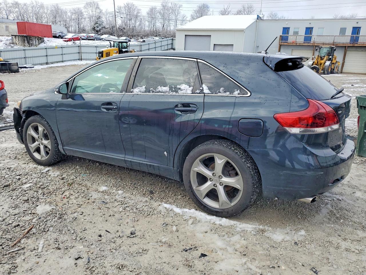 2013 Toyota Venza Le - zdjęcie 2