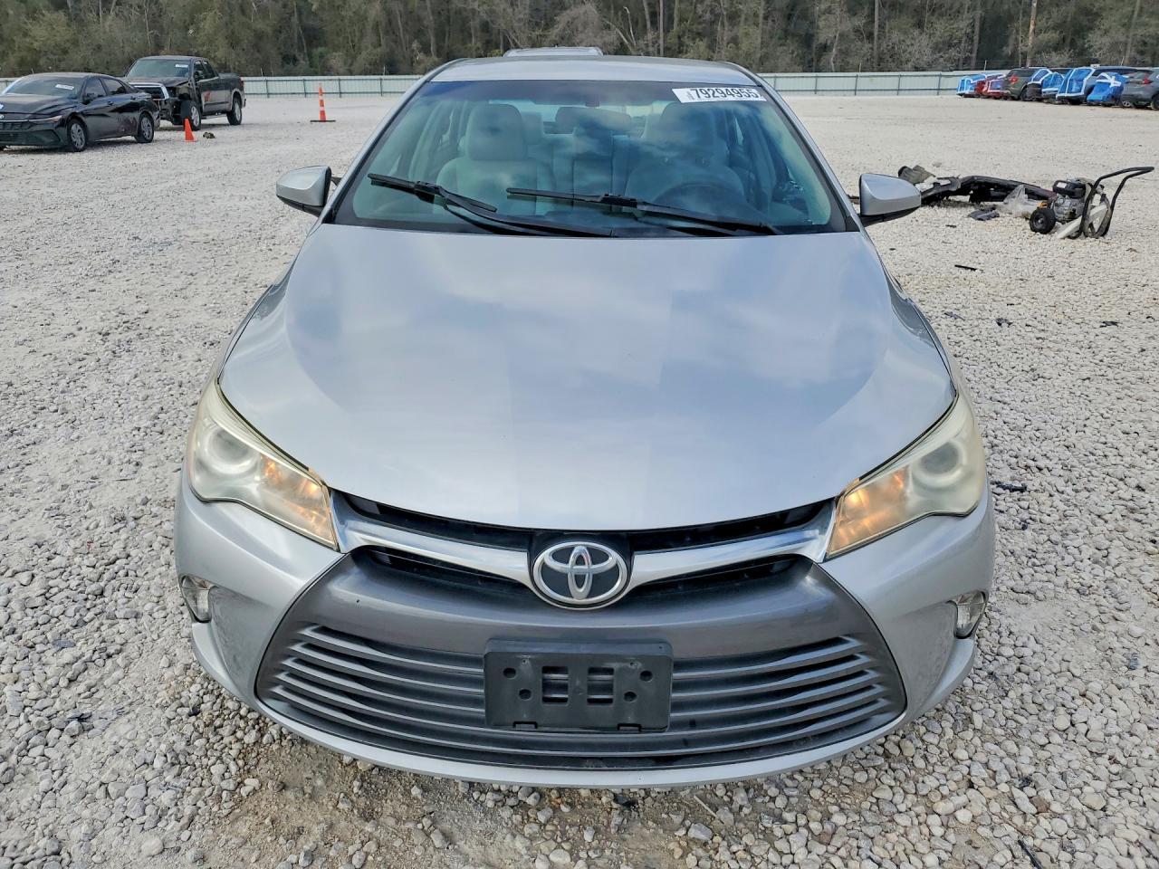 2017 Toyota Camry Le - zdjęcie 5