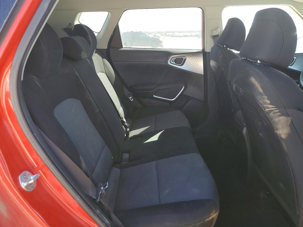 2022 Kia Soul Lx - zdjęcie 10