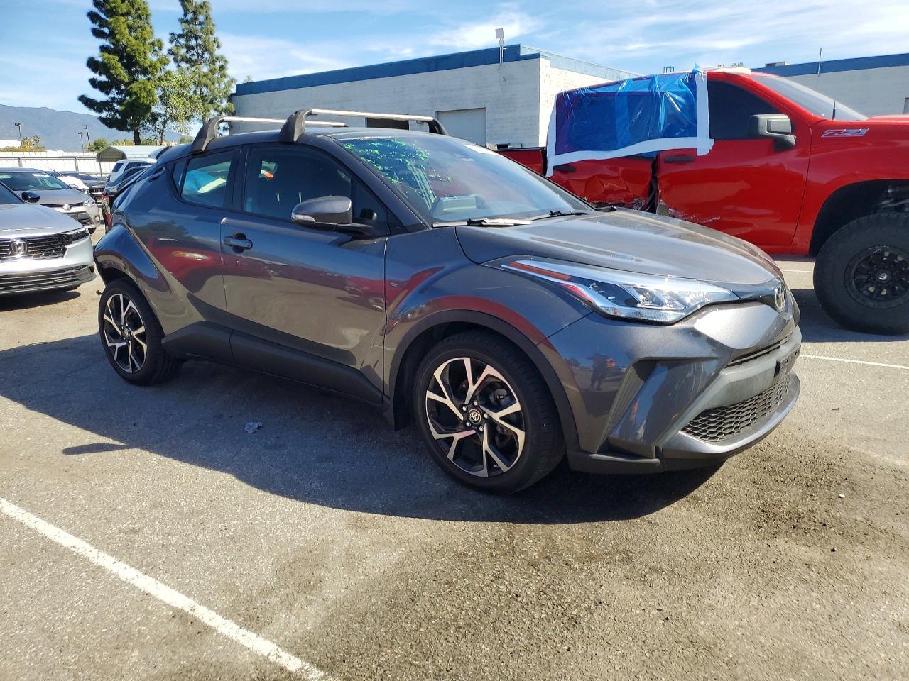 2021 Toyota C-Hr Xle - zdjęcie 4