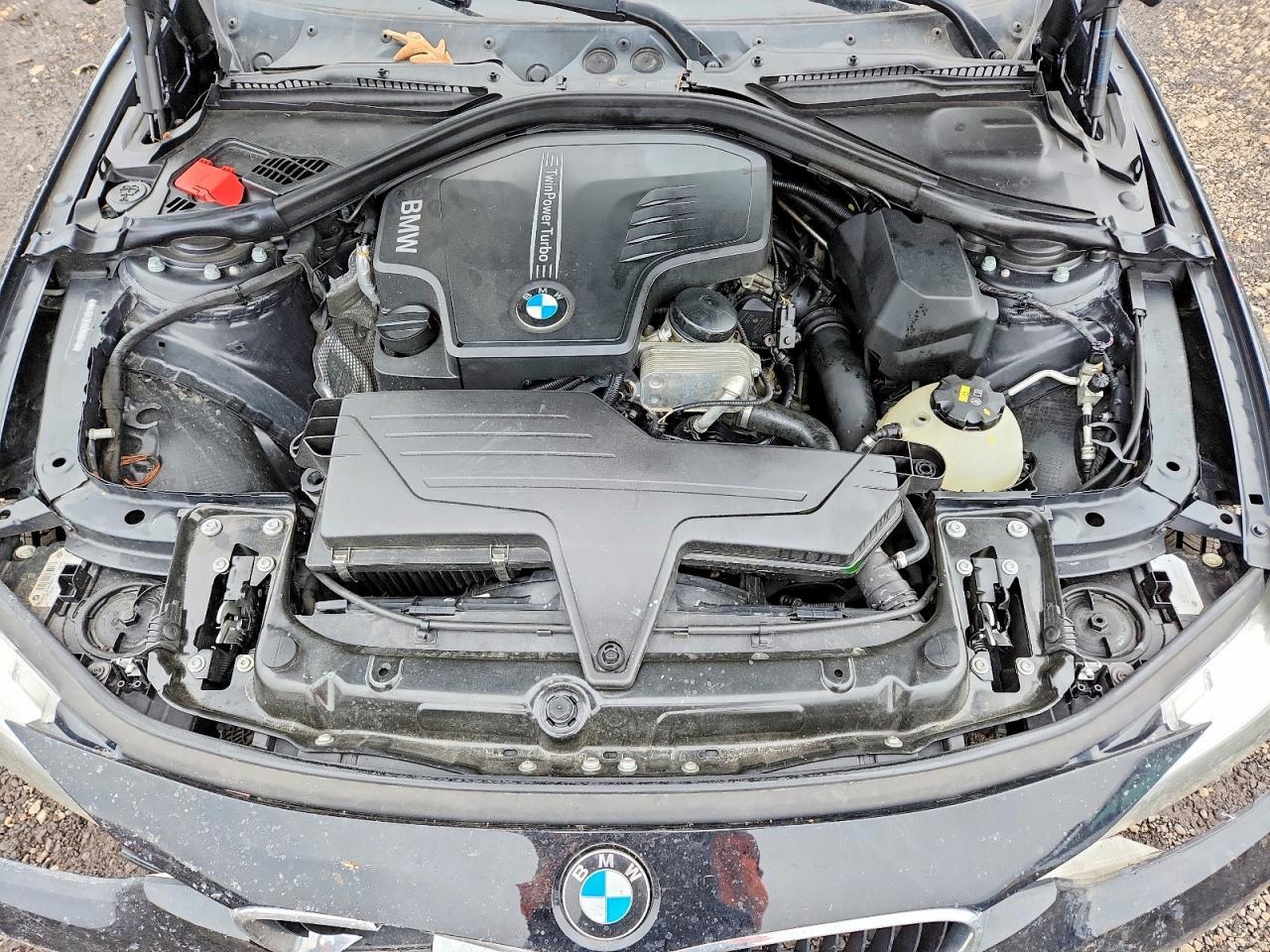 2016 BMW 320 Xi - zdjęcie 11