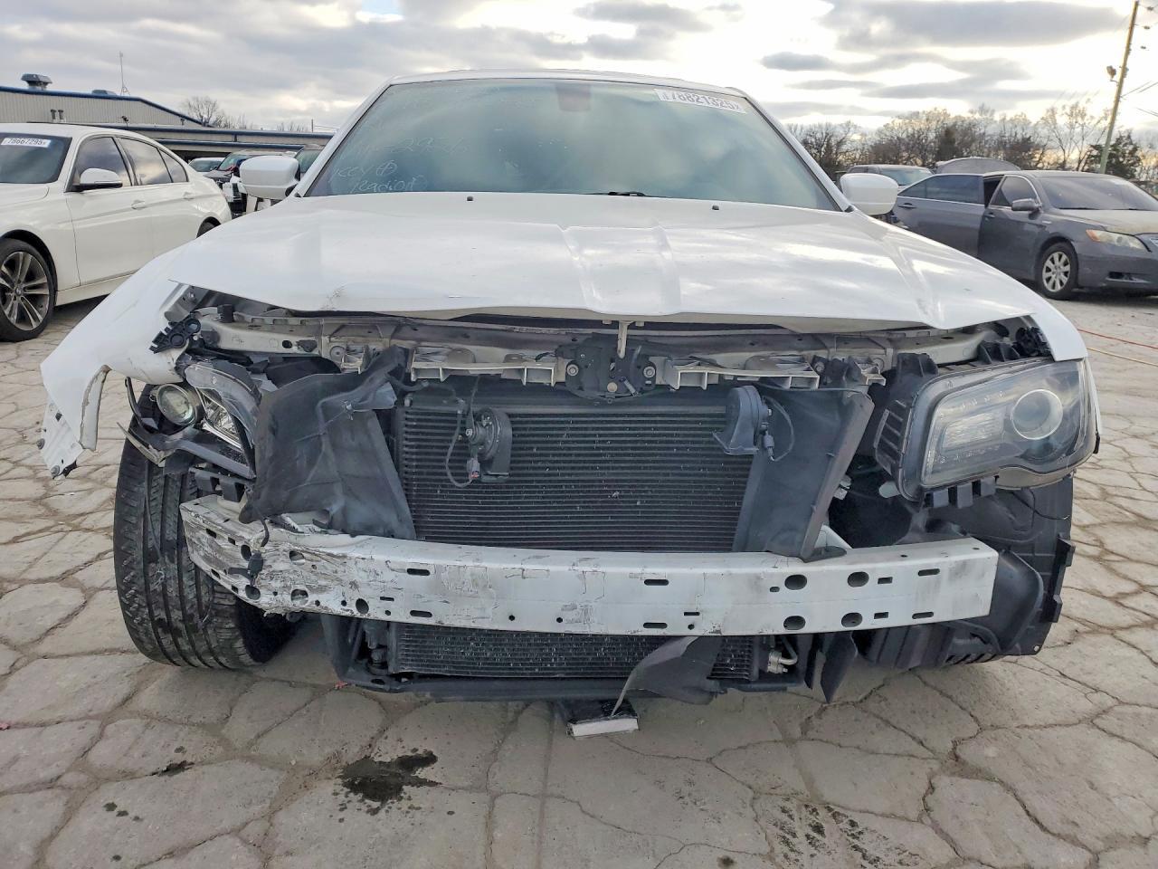 2020 Chrysler 300 S - zdjęcie 5