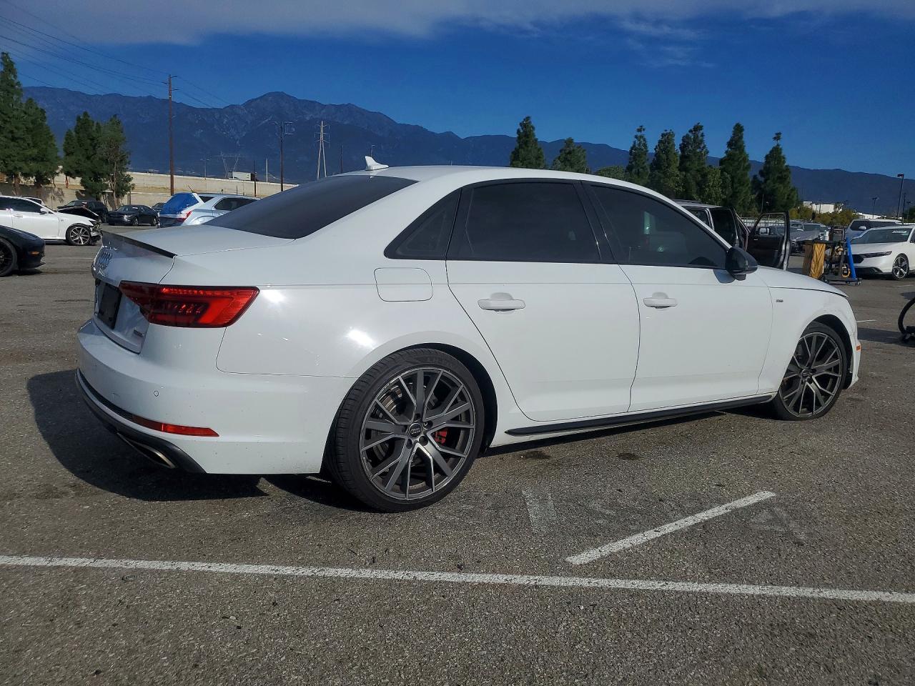 2019 Audi A4 Premium Plus - zdjęcie 3