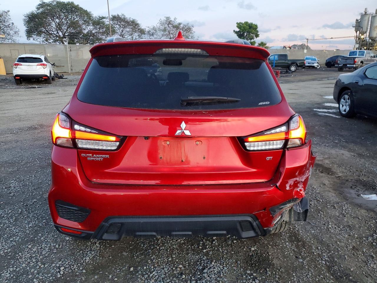 2020 Mitsubishi Outlander Sport Gt - zdjęcie 6