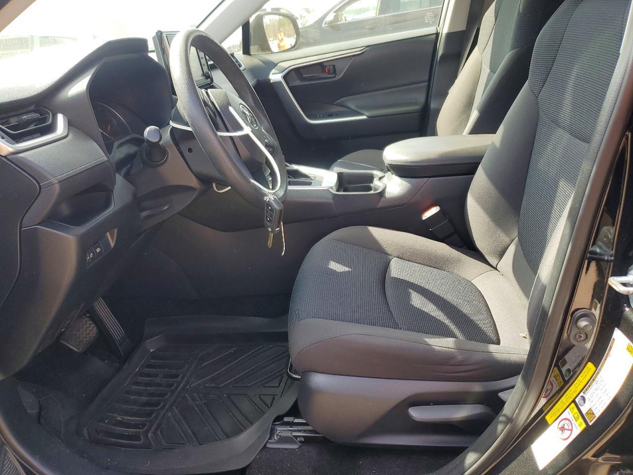 2019 Toyota Rav4 Le - zdjęcie 7