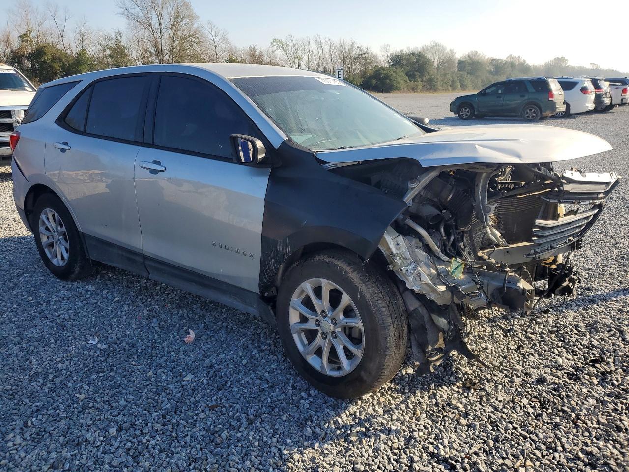 2018 Chevrolet Equinox Ls - zdjęcie 4