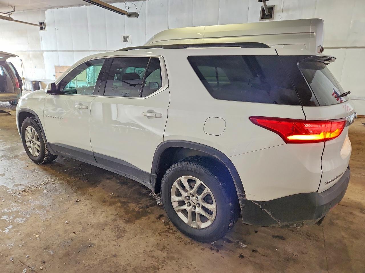 2019 Chevrolet Traverse Lt - zdjęcie 2