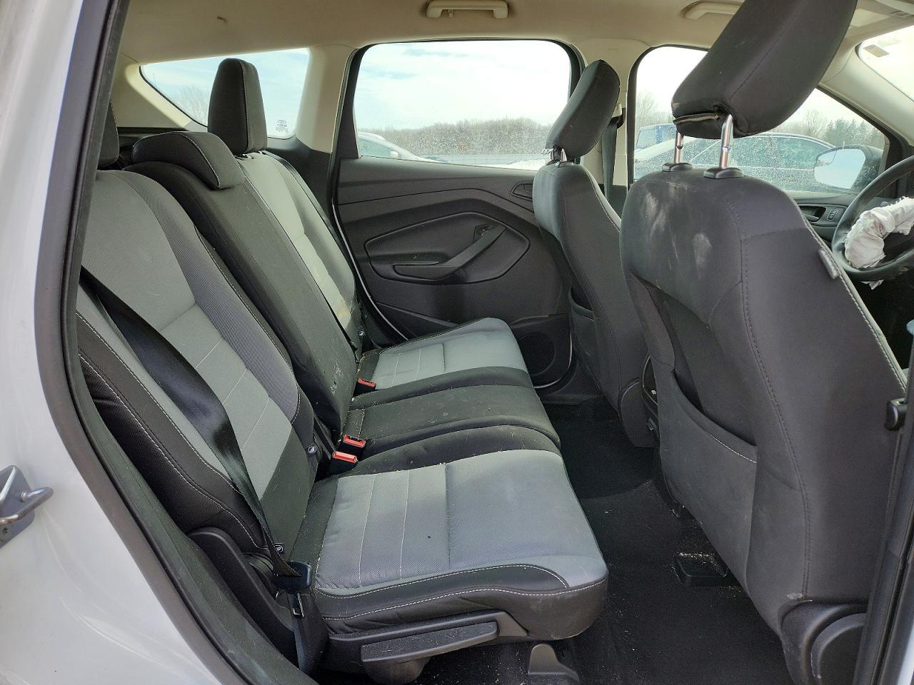 2018 Ford Escape S - zdjęcie 11