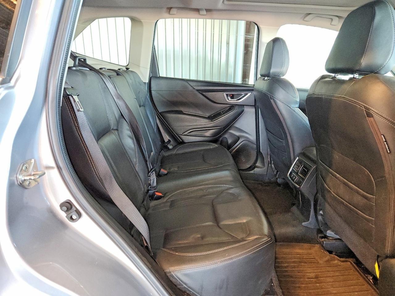 2020 Subaru Forester Limited - zdjęcie 11