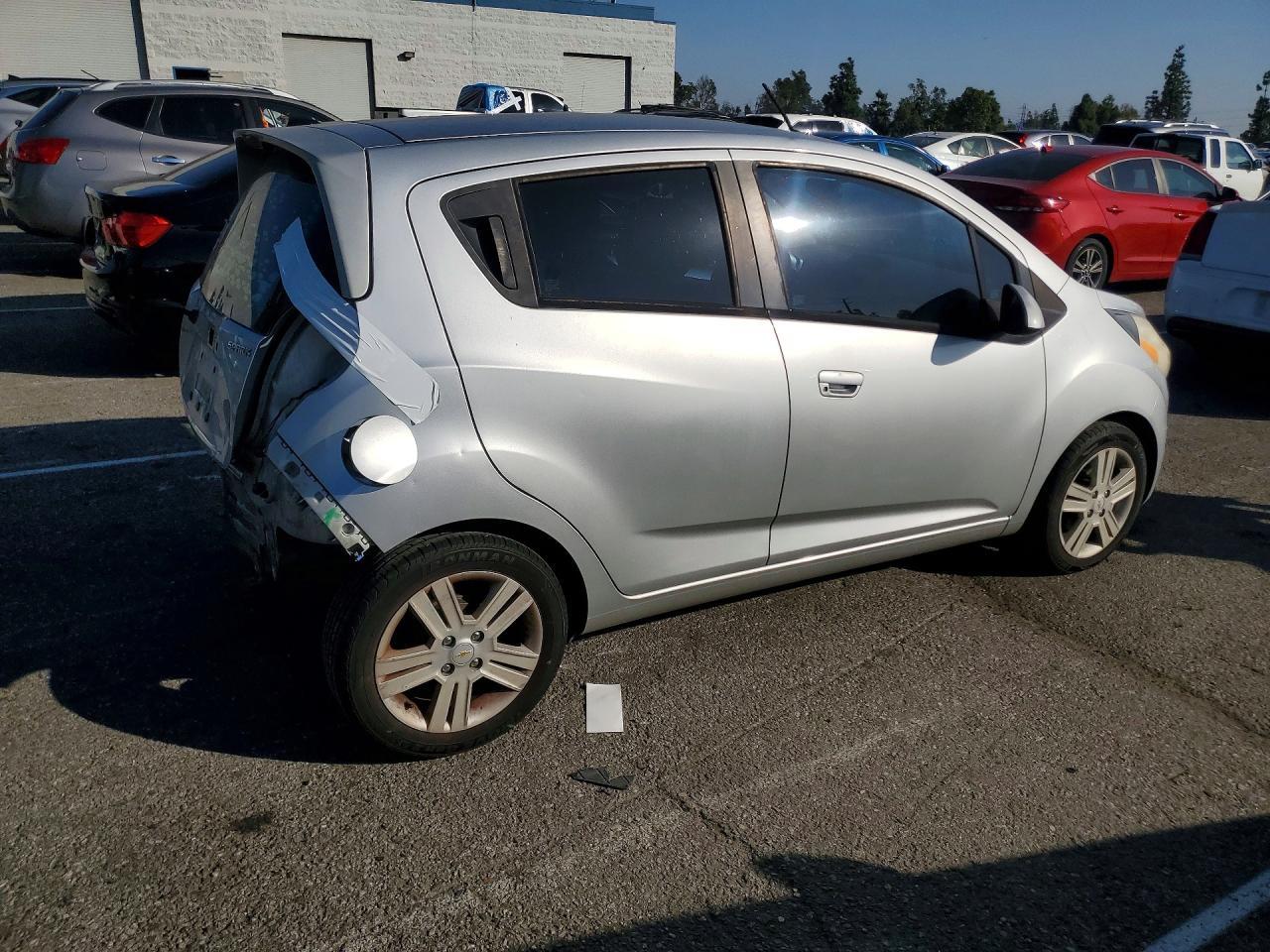 2015 Chevrolet Spark Ls - zdjęcie 3